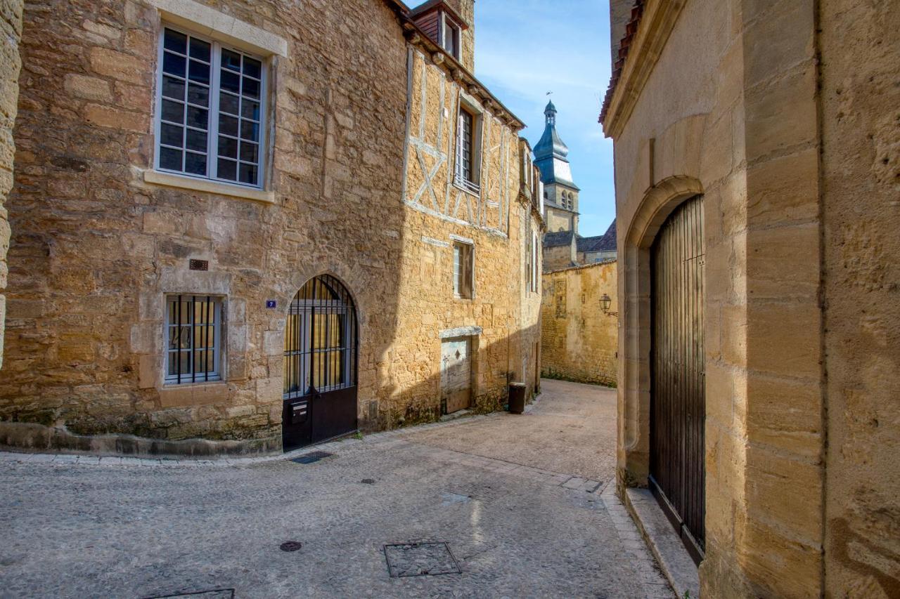 Chez Alice Appartement En Plein Centre Ville Sarlat Exterior foto